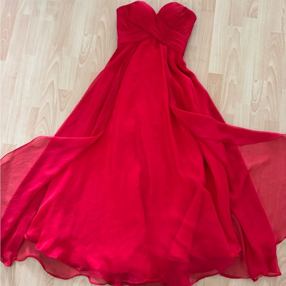 Elegant Red Strapless Evening Gown B'DAZZLE BY ALYCE size 0 - Picture 7 of 12